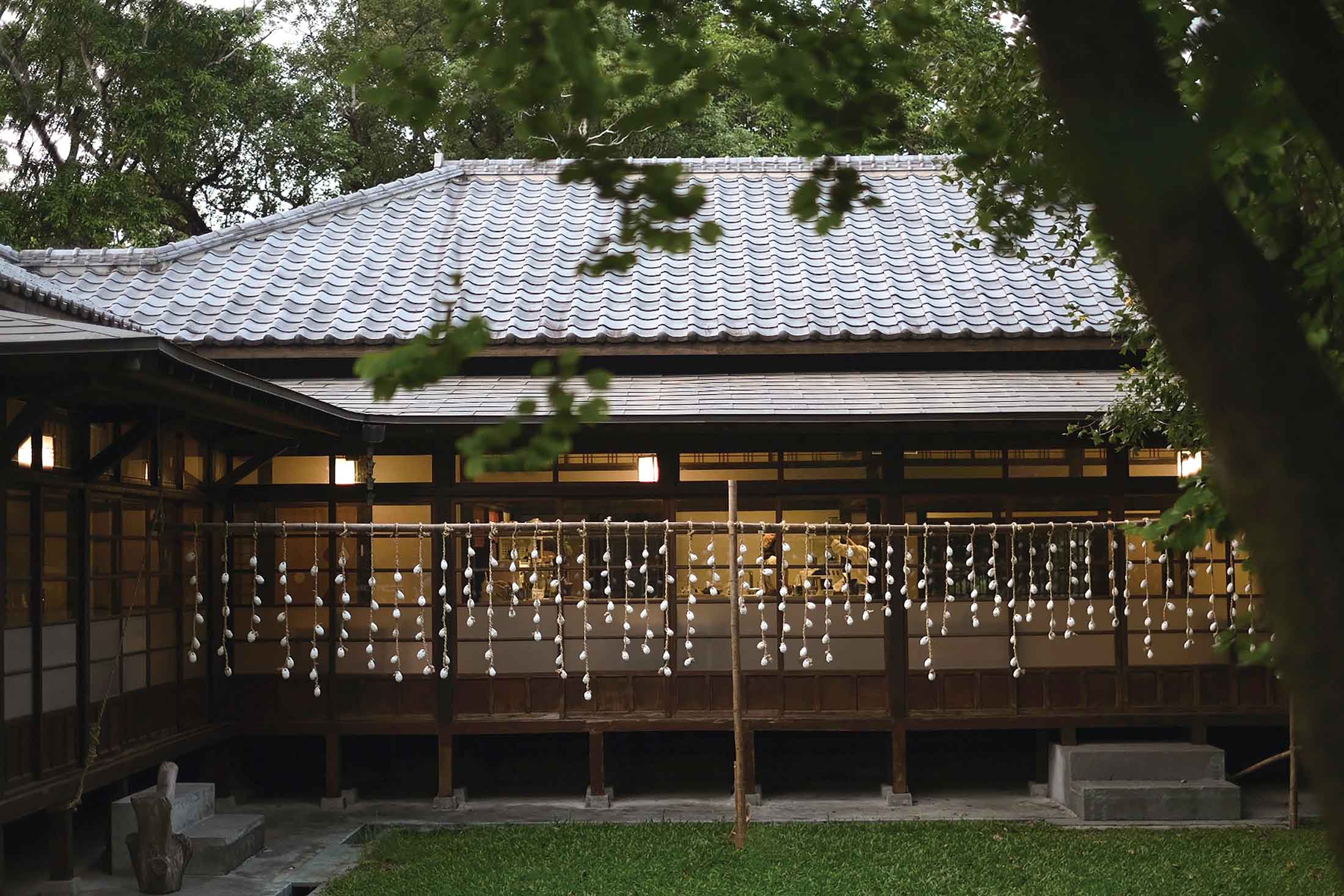 卵、石與土地