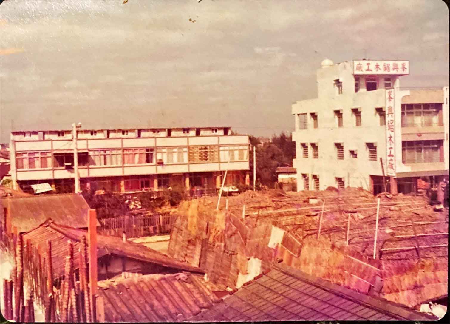 峯興鋸木工廠，1981。照片提供—曾美嬿